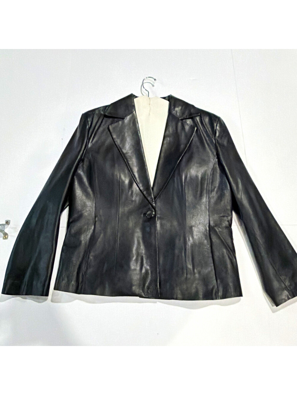 Vintage Worthington Women’s Black Leather Button-Front Blazer Jacket L Short